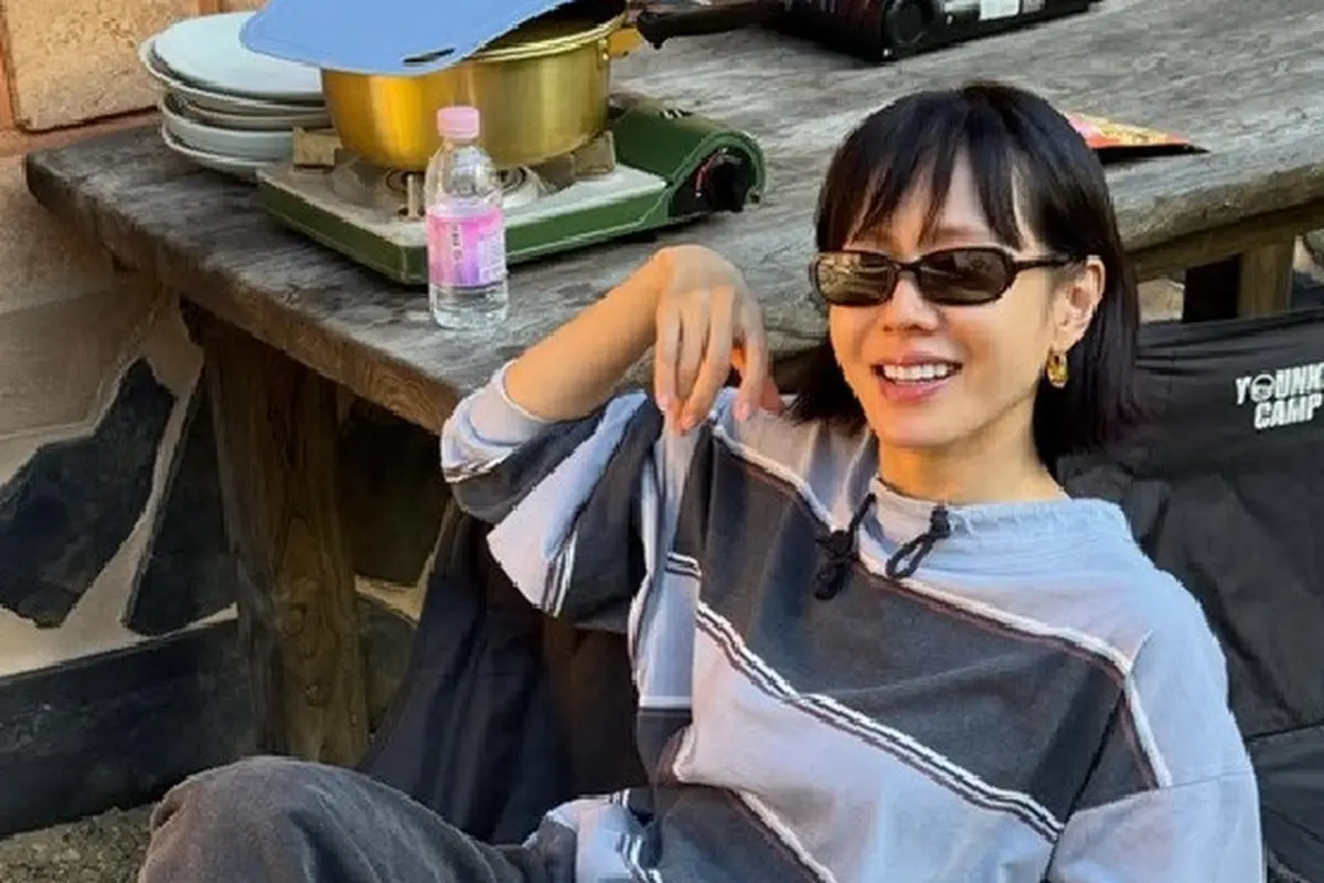 Son Ye Jin Gabung ke Klub Potongan Rambut Bob Pendek, Poninya Bikin Lebih Muda