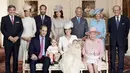 Mulai dari Ratu Elizabeth, Pangeran Philip, Charles dan istri, Camilla, beserta keluarga Middleton hadir saat pembaptisan Charlotte pada 6 Juli lalu di Sandringham, Inggris, Kamis (9/7/2015). (REUTERS/Mario Testino/Art Partner/Handout)