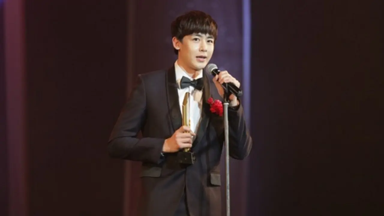 Popularitas Membuat Nichkhun 2PM Dapat Penghargaan Bergengsi