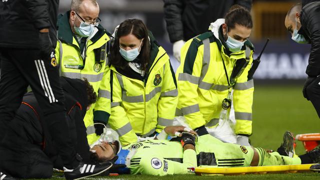 FOTO: Melihat Tabrakan Horor yang Membuat Rui Patricio Terkapar saat Melawan Liverpool