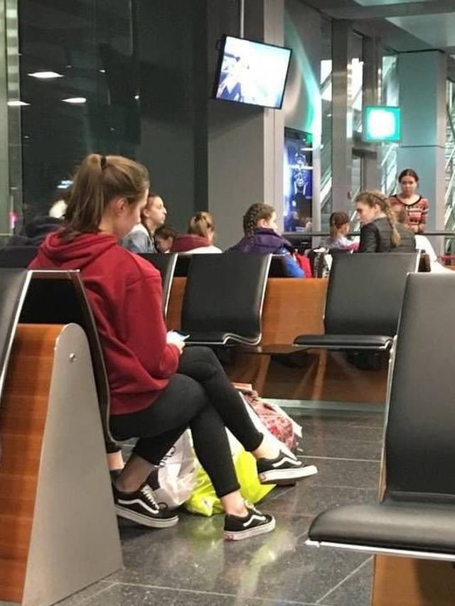 Bikin Mikir Dua Kali, 10 Potret Ini Buktikan Angle Bisa Menipu Mata