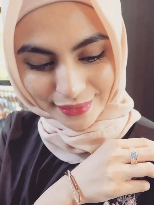 Asha Shara (Instagram/ashasyara)