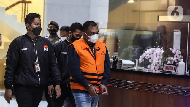KPK Tahan Mantan Panglima GAM Izil Azhar