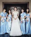Para Eks member JKT48 yang terdiri dari Haruka Nakawa, Kinal, dan Sonia menjadi bridesmaid untuk Shanju. [@@bareodds]