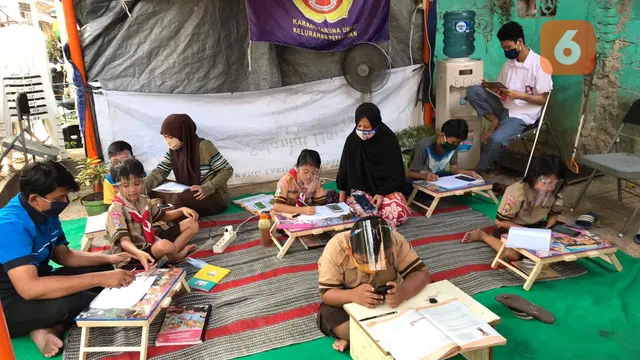Belajar di Sanggar Berase