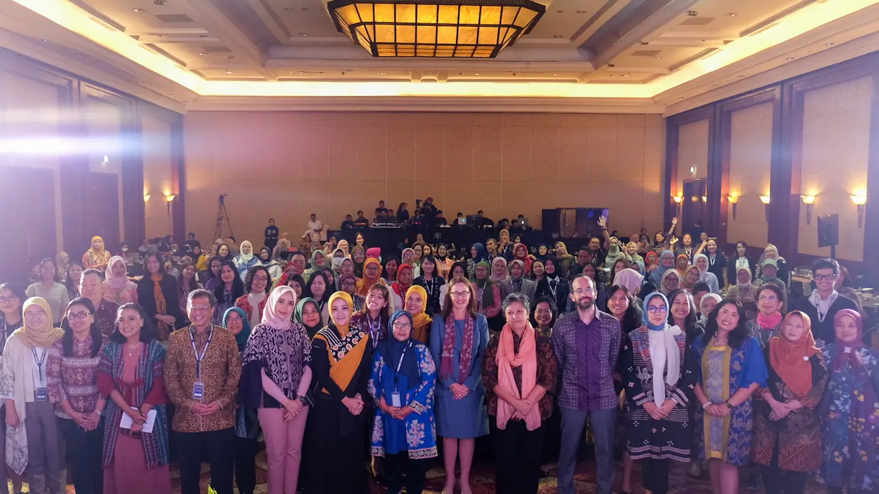 Diskusi publik: Perempuan punya peran penting dalam pembangunan kesehatan dalam pencegahan DBD