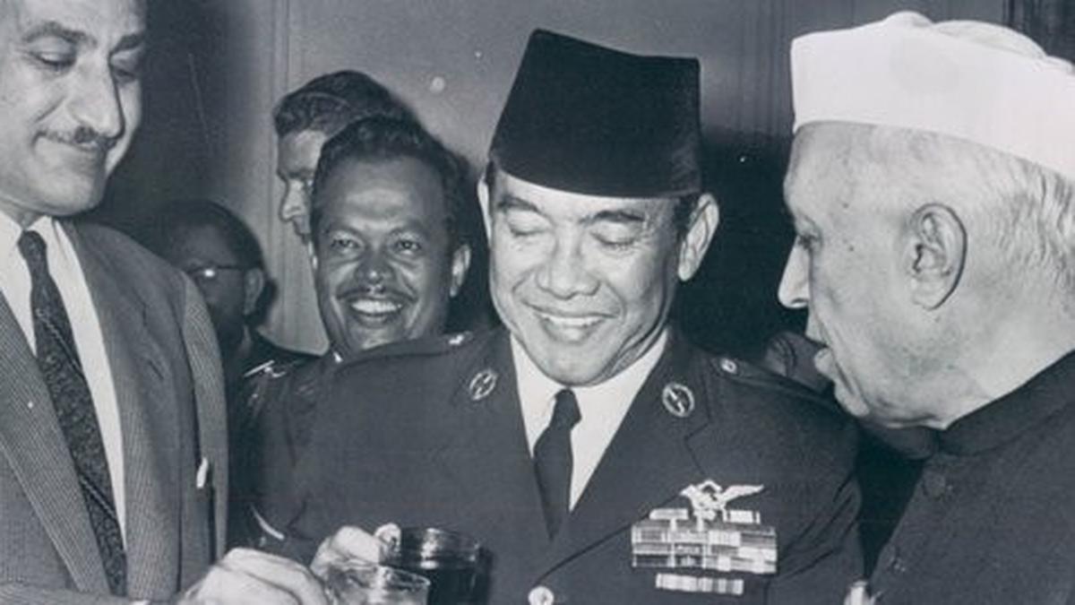 Bayang-Bayang Granat di Perguruan Cikini