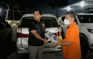 Sekda Konsel Tepergok Selingkuh di Mobil, Gelap Mata Tabrak Adik