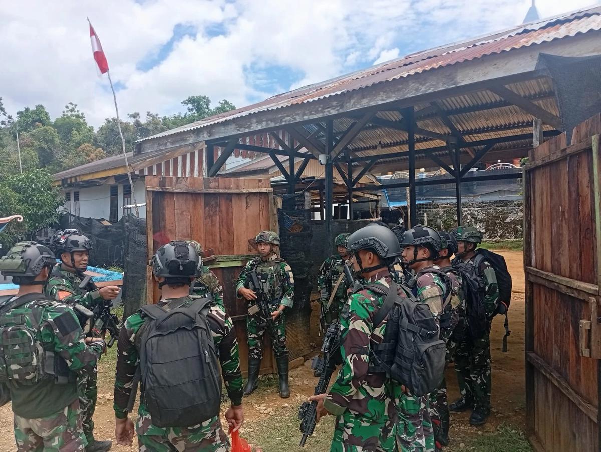 FOTO: Operasi TNI di Papua Tegas dan Humanis Amankan Warga