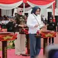 Ketua Umum PMI, Jusuf Kalla (Kiri) bersama dengan Ketua PMI Provinsi Lampung, Riana Dari Arinal (Kanan) saat membuka Jumbara Nasional PMI ke IX di Stadion Jati Kalianda, Lampung Selatan, Provinsi Lampung, Selasa (04/07) 2023. Jumbara Nasional ini diikuti oleh 34 PMI Provinsi di Indonesia dengan jumlah peserta mencapai 2200 peserta. Dok. PMI