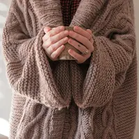 Ilustrasi sweater wol. (c) Giulia Bertelli/Unsplash.com