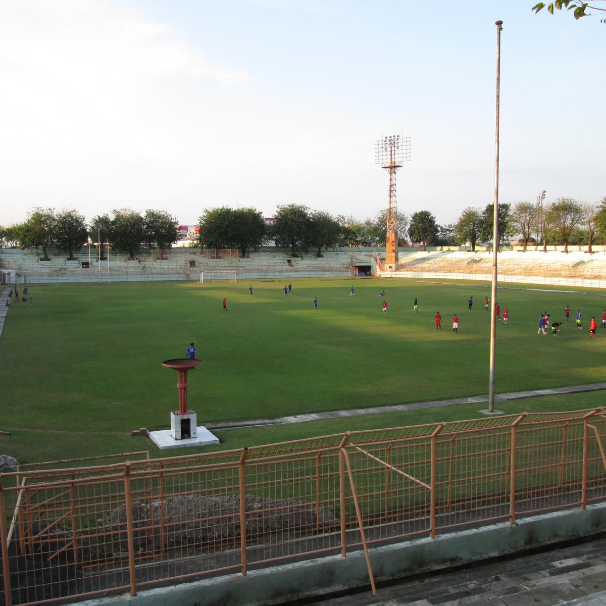 Stadion Gelora 10 November
