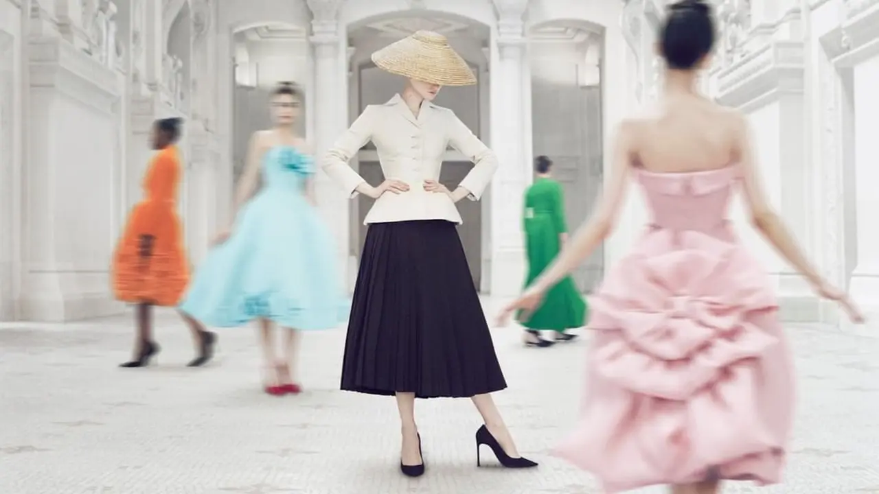 Pameran "Christian Dior: Designer of Dreams"