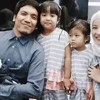 Akikah anak ketiga Desta dan Natasha Rizky