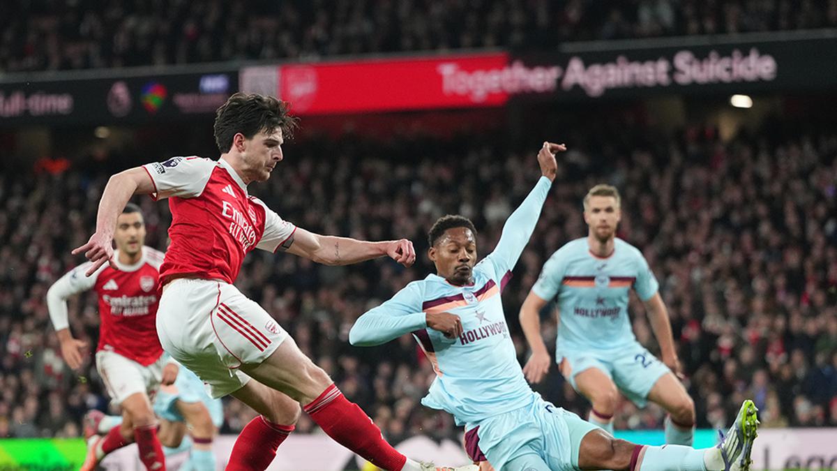 Hasil Arsenal vs Brentford: Gol Telat Bukayo Saka Pastikan The Gunners Tetap di Puncak