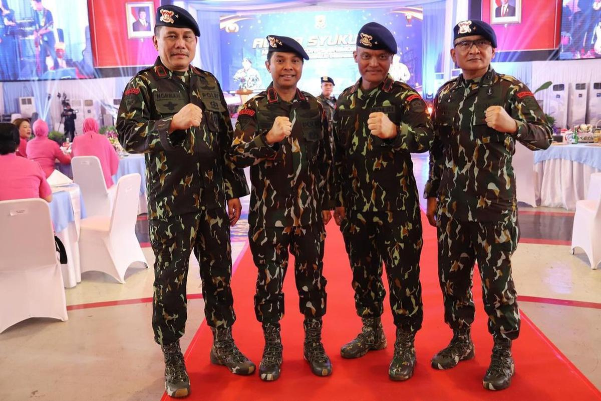 Gagahnya Jenderal Polisi Lulusan Terbaik Berseragam Brimob