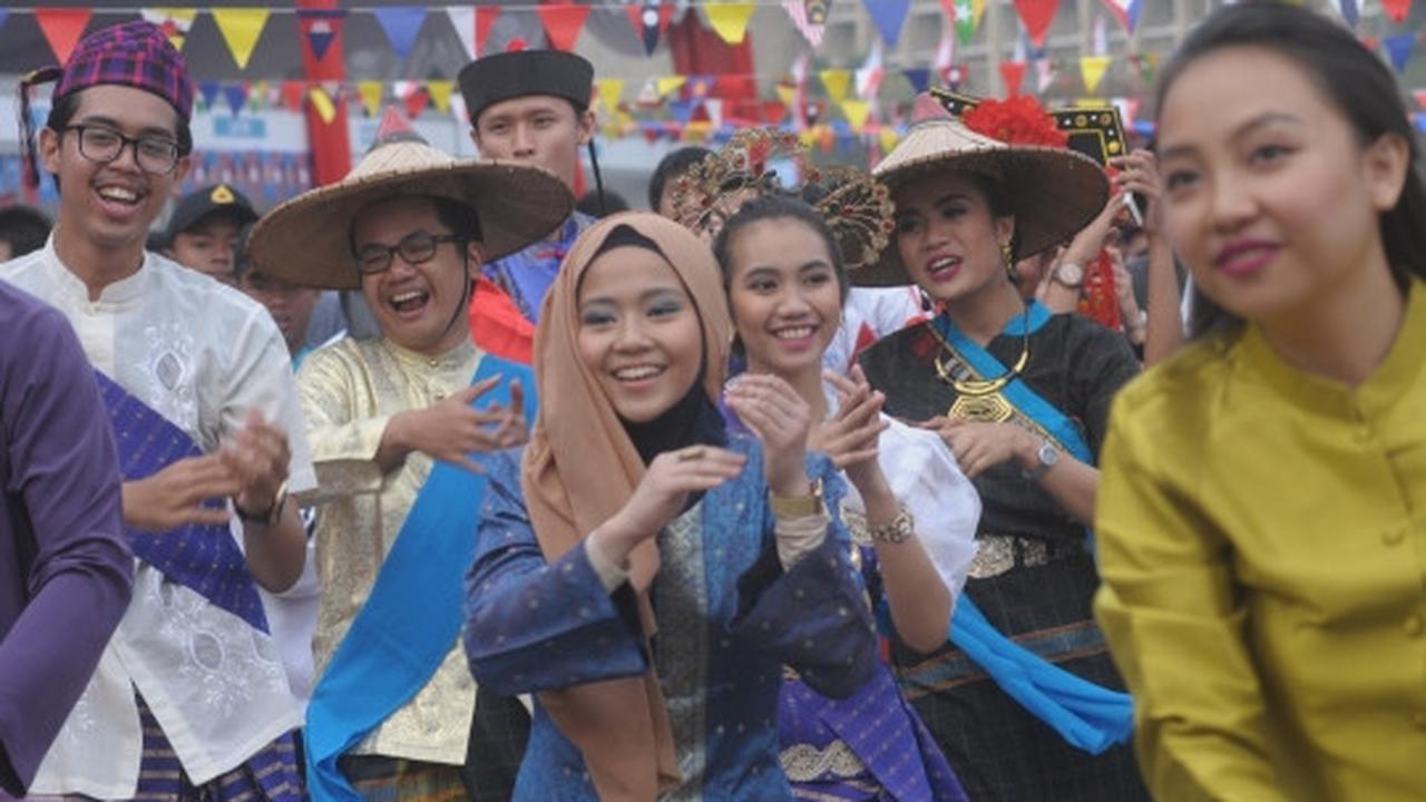 Menlu Retno sarapan nasi uduk di perayaan HUT ke-48 ASEAN