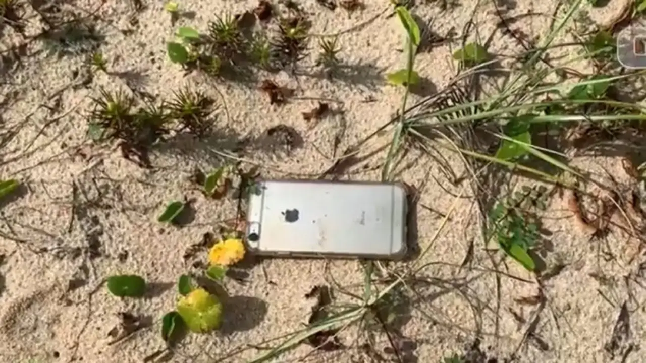 Jatuh dari Pesawat, iPhone 6s Selamat dan Tak Rusak