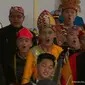 Kelompok paduan suara yang menyanyikan lagu binde biluhuta di Istana Negara (Arfandi/Liputan6.com)