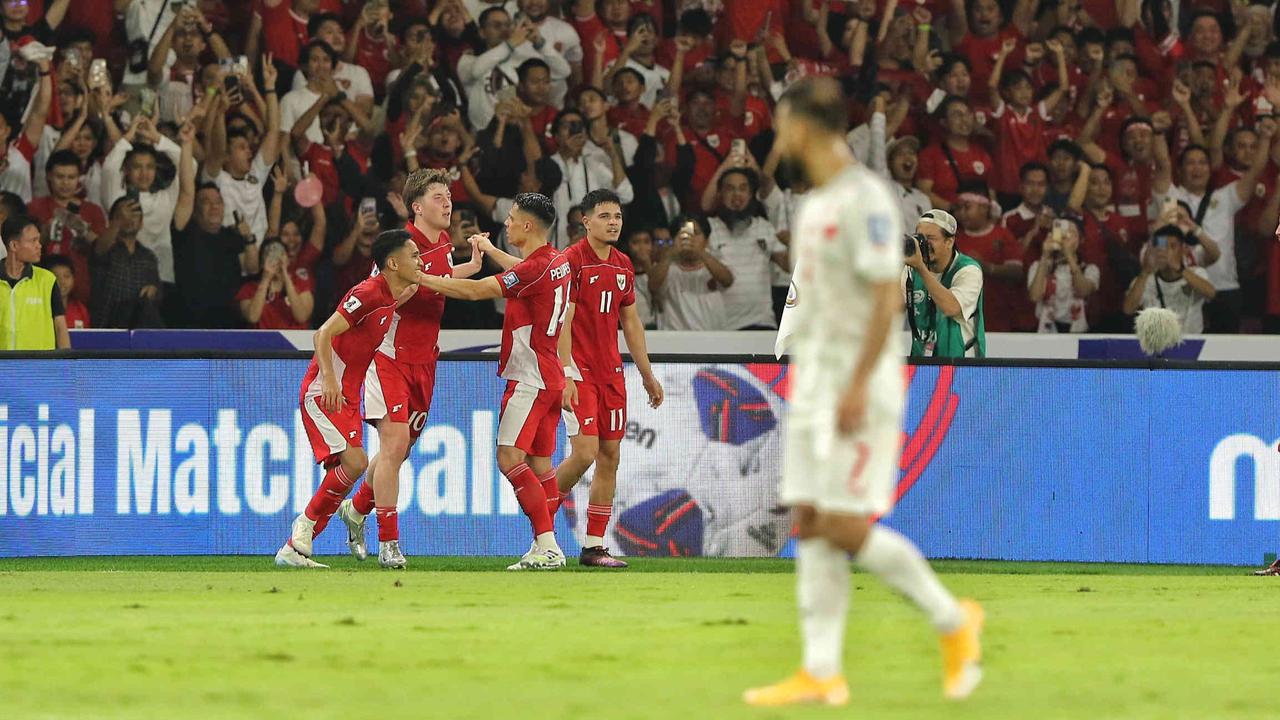 FOTO: Ini Gol Cantik Ole Romeny yang Bawa Timnas Indonesia Bungkam Bahrain