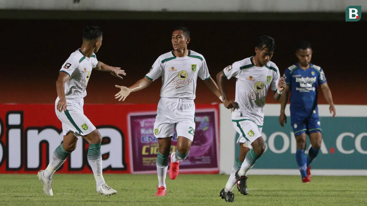 FOTO: 5 Gol dan 2 Kartu Merah Tersaji, Persib Bandung Singkirkan Persebaya Surabaya 3-2 - Mokhamad Syaifuddin
