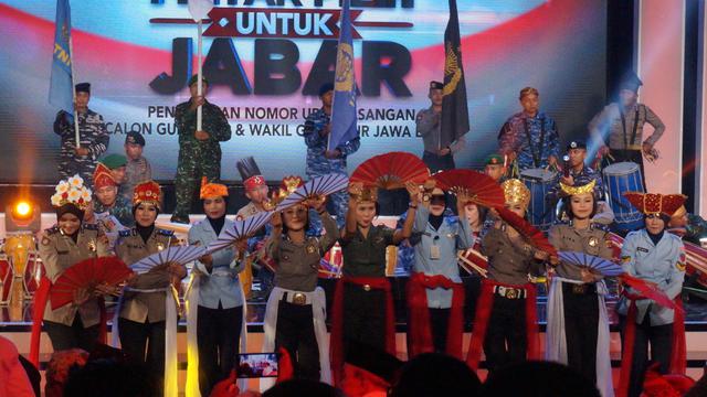 Pengundian nomor urut empat paslon di Pilkada Jabar 2018 (Liputan6.com/Huyogo Simbolon)