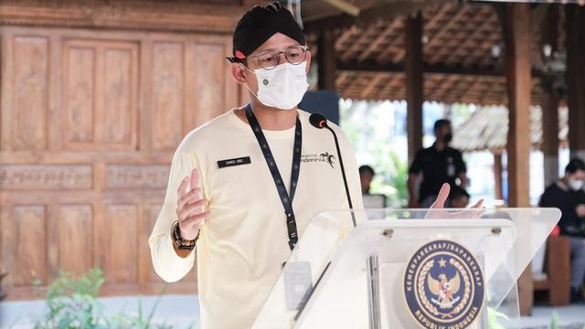 Kemenparekraf Segera Luncurkan Wisata Vaksin untuk Tarik Turis ke Bali