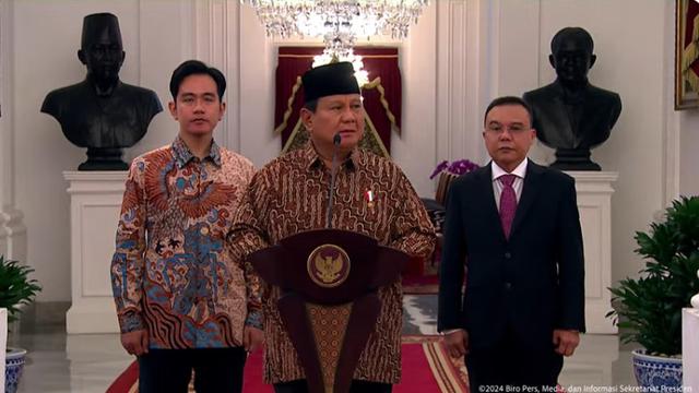 Presiden Prabowo Subianto didampingi Wakil Presiden Gibran Rakabuming Raka akhirnya mengumumkan susunan menteri yang disebut Kabinet Merah Putih periode 2024-2029.