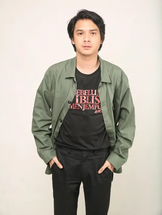 Baskara Mahendra saat di kantor Fimela.com, di Gondangdia, Jakarta Pusat, Kamis (16/1/2020). (Adrian Putra/Fimela.com)