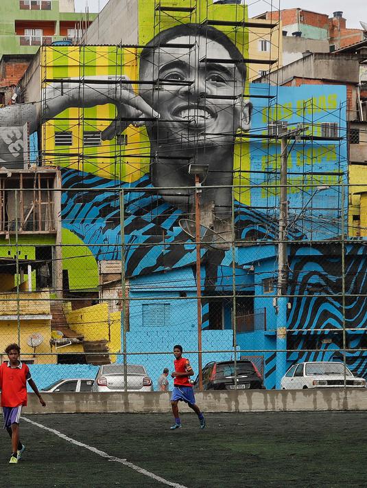Foto Mural Raksasa Gabriel Jesus Hiasi Kampung Halamannya Di Sao Paulo Foto Liputan6 Com