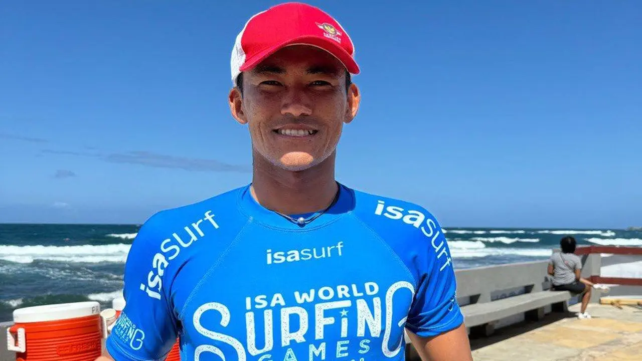 FOTO Surfer Indonesia, Rio Waida