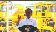Menteri ESDM Bahlil Lahadalia dalam sambutannya di peresmian smelter PT Amman Mineral. (Tira/Liputan6.com)