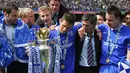 Pada periode pertamanya di Chelsea, Jose Mourinho bertahan selama tiga musim, mulai 2004/2005 hingga awal musim 2007/2008. Ia dipecat pada 20 September 2007 dengan mendapat pesangon sebesar 18 juta pound atau sekitar Rp.366 miliar. (AFP/Adrian Dennis)