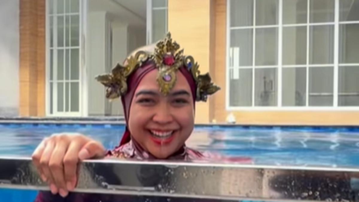 6 Potret Kolam Renang di Rumah Baru Ria Ricis, Dalamnya 5 Meter
