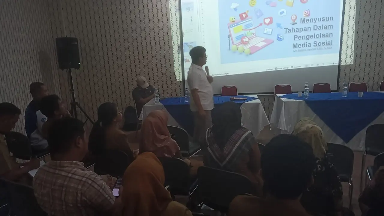 Pelatihan kelola medsos