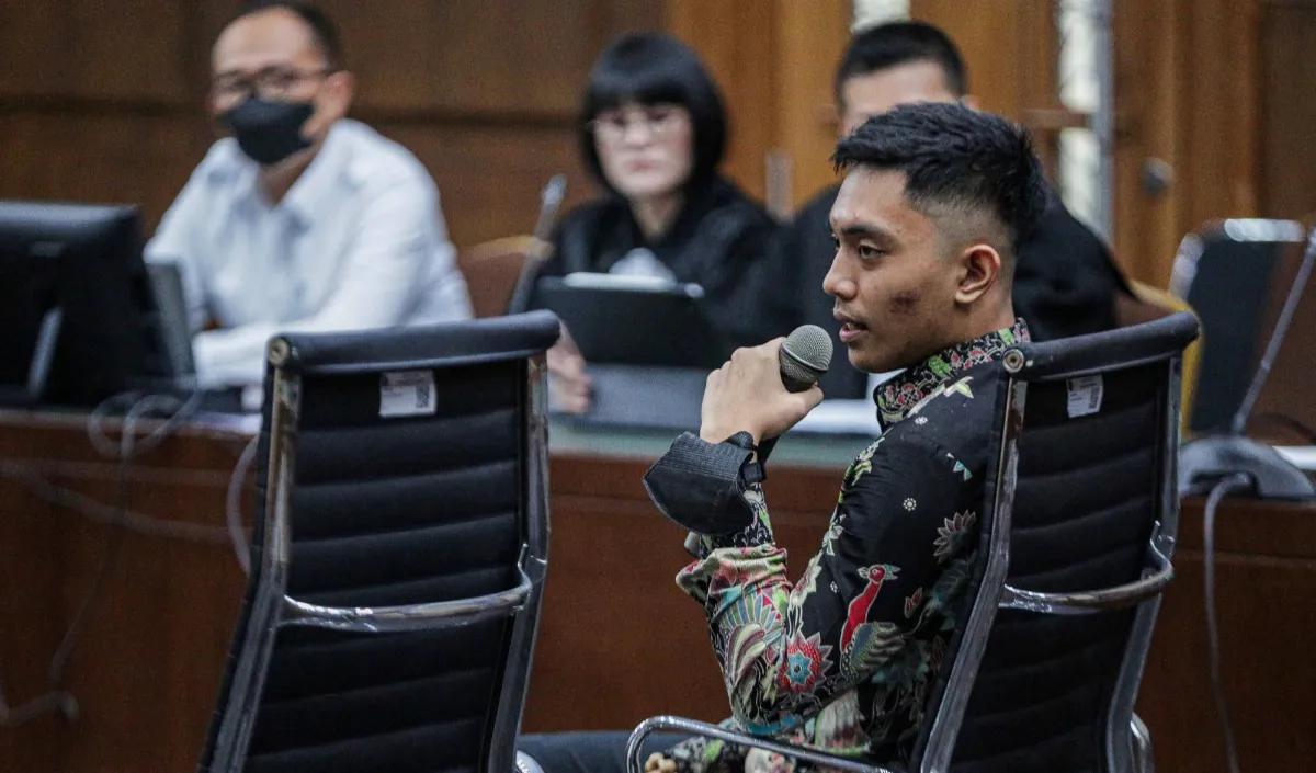 "Izin Yang Mulia, saya keberatan untuk memberikan keterangan pada hari ini. Saya keberatan untuk memberikan keterangan sebagai saksi," <br>