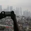 Jakarta Juara Dunia Polusi Udara saat Diguyur Hujan Lebat