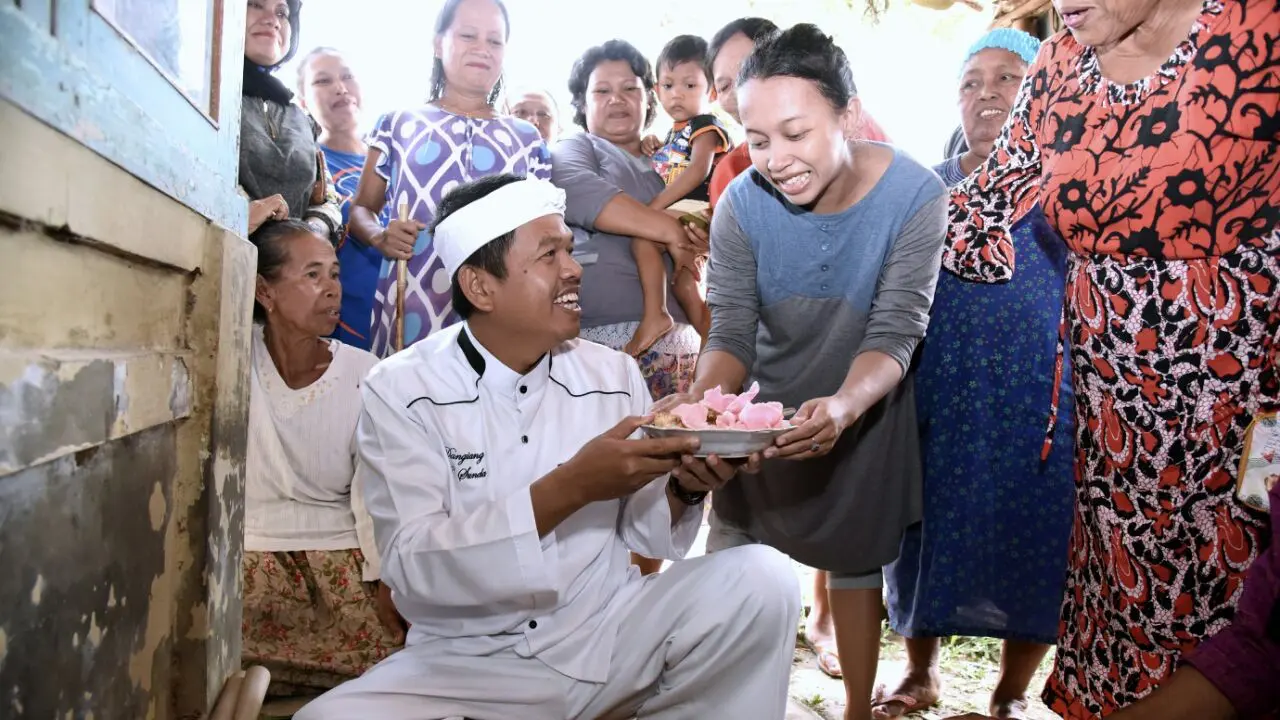 Bupati Purwakarta 'Ditodong' Ibu Ngidam