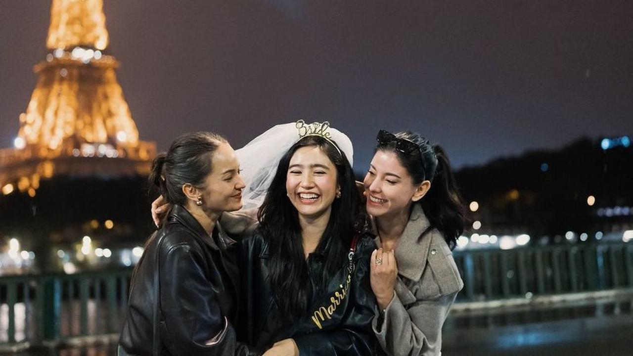 10 Potret Febby Rastanty Diberi Kejutan Enzy Storia dan Medina Dina, Rayakan Bridal Shower Simpel di Paris