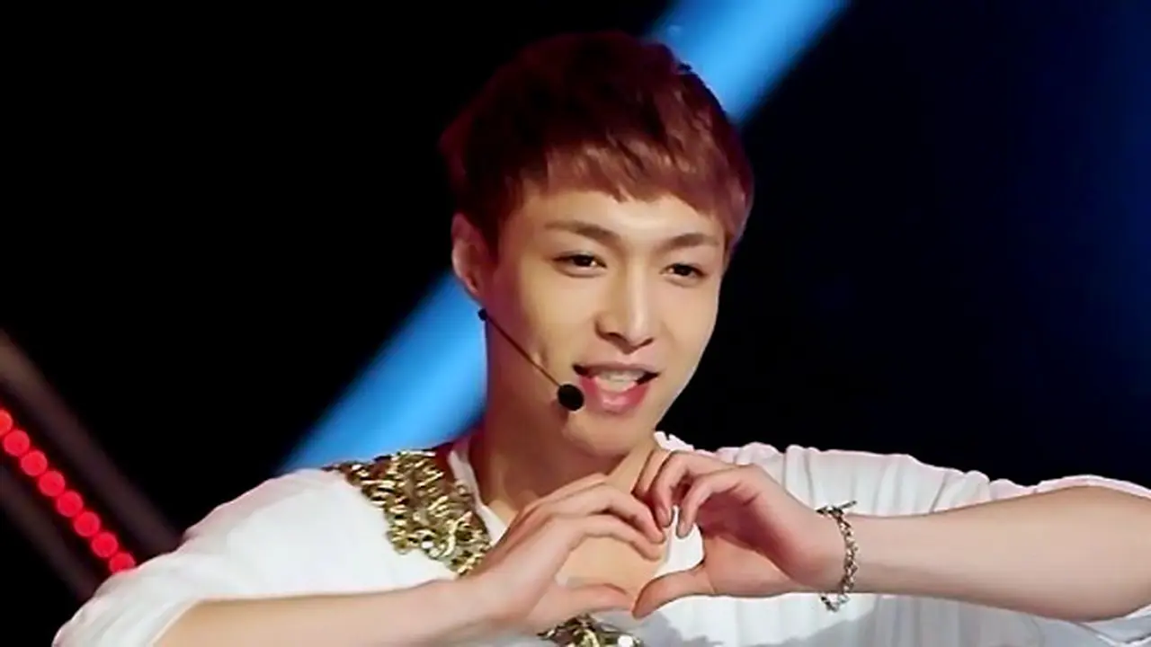exo-131021b.jpg