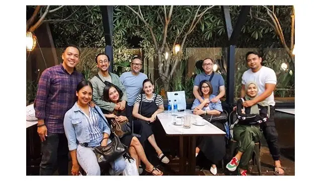 Potret 6 Geng Selebritis Tanah Air, Tampil Glamor dan Selalu Kompak