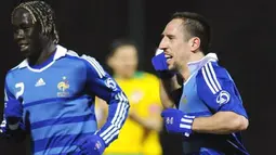 France&#039;s Franck Ribery celebrates after scoring a goal during the World Cup 2010 qualifying match Lithuania vs. France on March 28, 2009 at the Darius and Girenas stadium in Kaunas. AFP PHOTO/FRANCK FIFE 