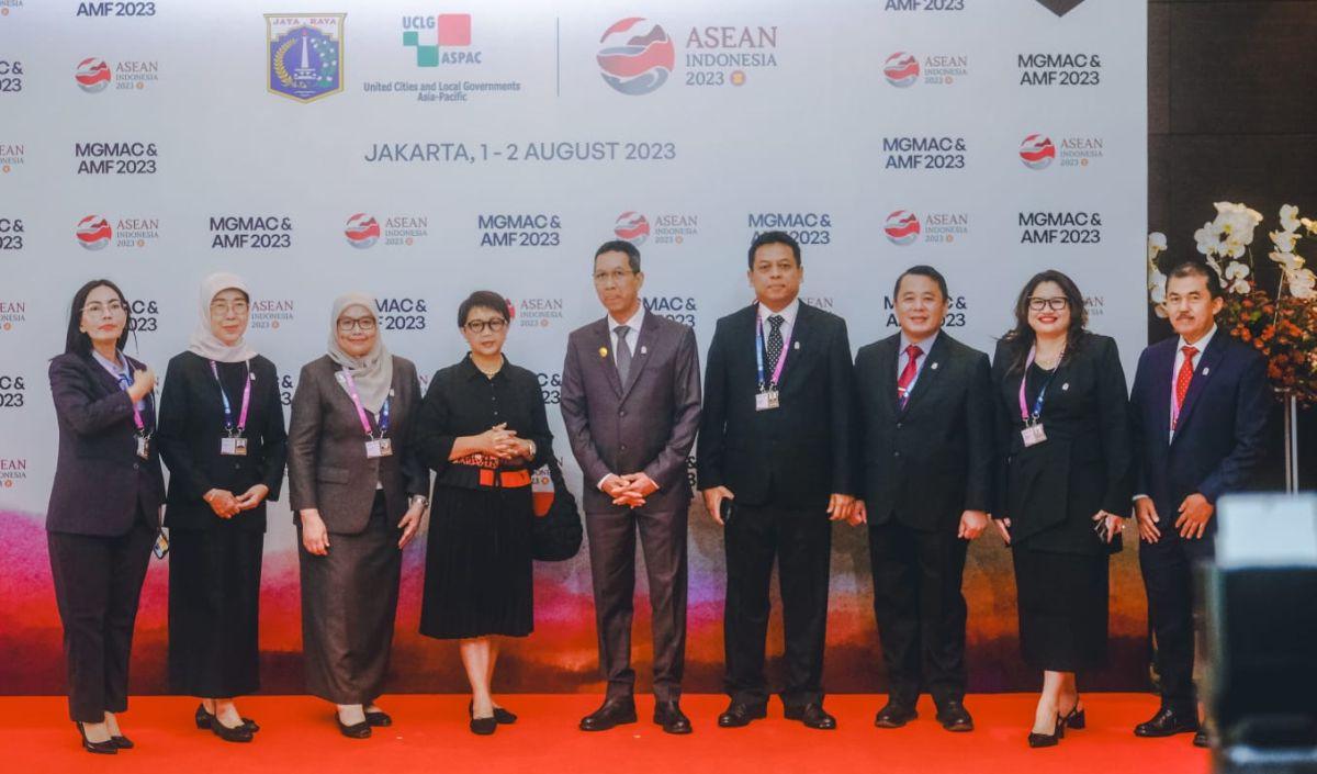 Retno menjelaskan, IKN direncanakan menjadi kota pertama di Indonesia, bebas emisi atau netral karbon pada 2045. Hal ini, kata Retno juga sejalan dengan tujuan keketuaan ASEAN.