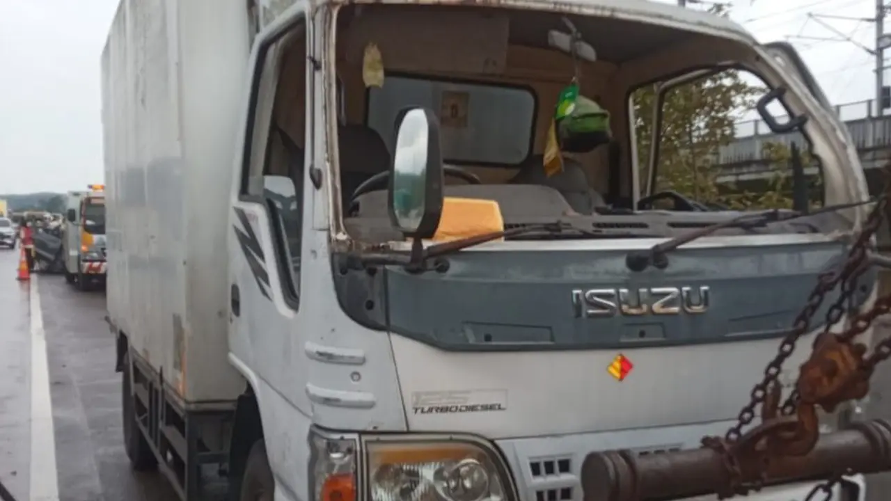 Kecelakaan lalu lintas terjadi di KM 111 Ruas Tol Cipularang