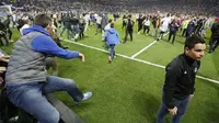 Pertandingan Olympique Lyon Vs Besiktas Sempat Tertunda