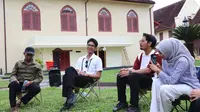 Belajar Sejarah, Alam Ganjar Bersama Mahasiswa Sambangi Benteng Fort Rotterdam