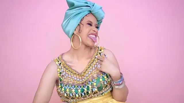 [Bintang] Cardi B