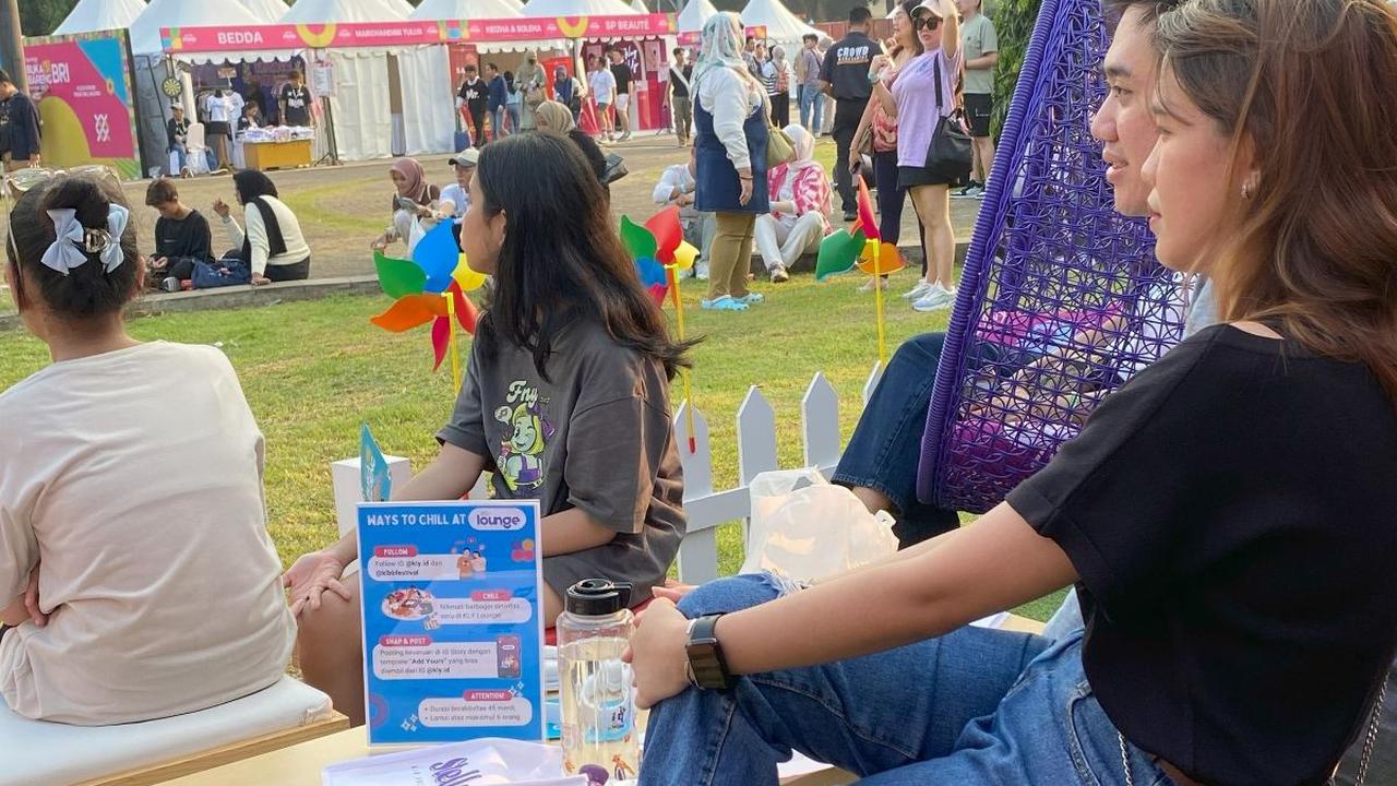 Dari momen ngabuburit yang penuh keseruan hingga penampilan musik yang memukau, KLBB Festival 2024 menjadi perayaan yang meriah bagi semua pengunjung.
