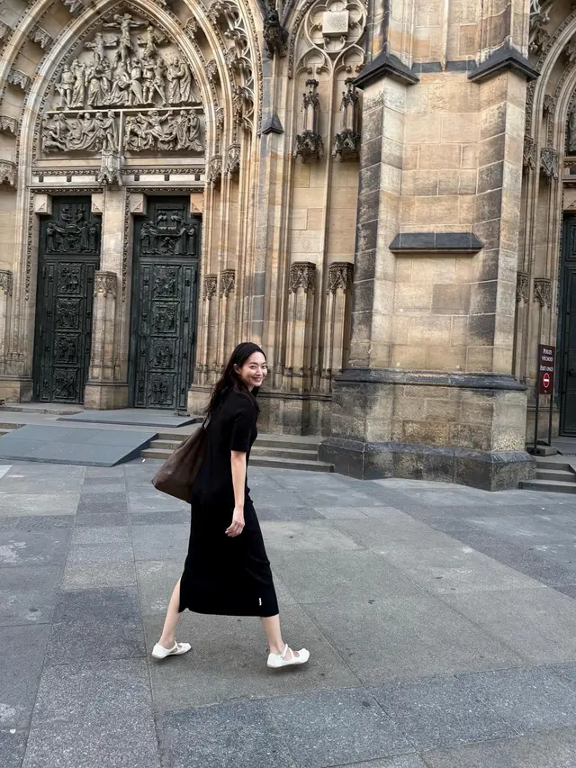 Sepatu Jari Jadi Tren Fesyen Terbaru dari Jennie BLACKPINK, Tidak Semua Orang Bisa Pakai