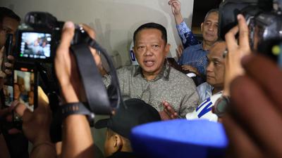 Eks Jampidsus Febrie Keberatan Ditahan: Alat Bukti Belum Cukup